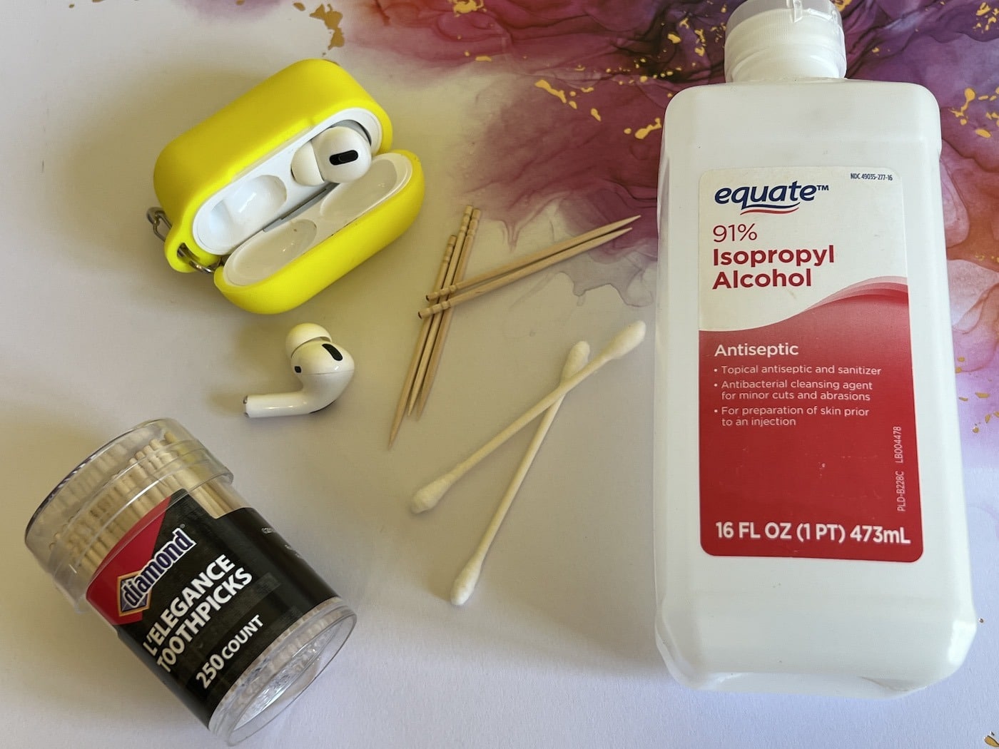 How to properly clean AIrpods, pro