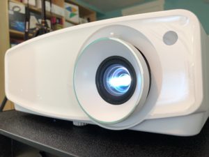LX-UH1 4K HDR JVC review