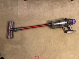 dyson, v11, cordless, stick, vacuum, review, compare