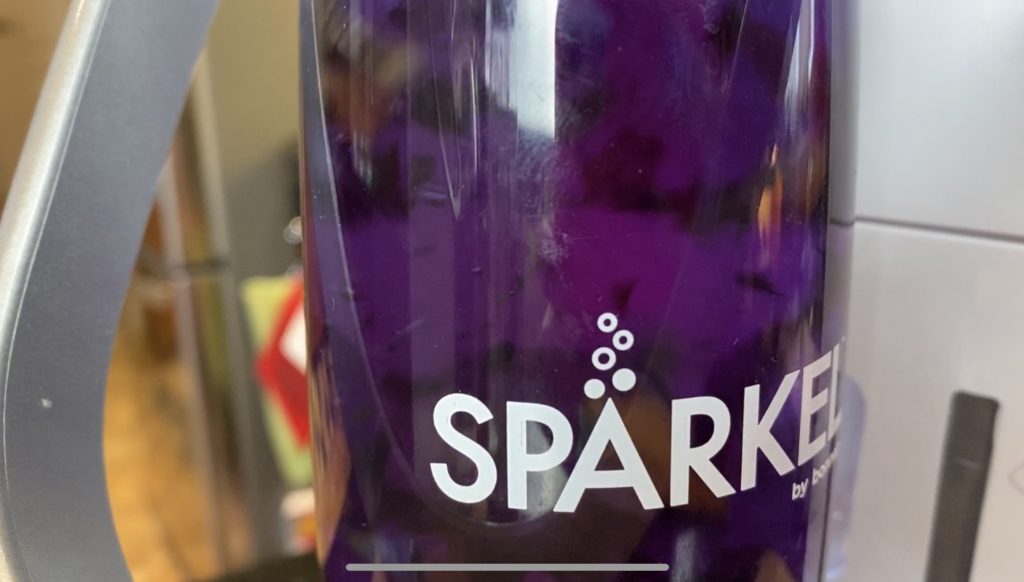 how to make sparkel, sachets, carbonator, carbon dioxide, powder, drink, water, bubbly sodastream, sparkel or sodastream, which is best