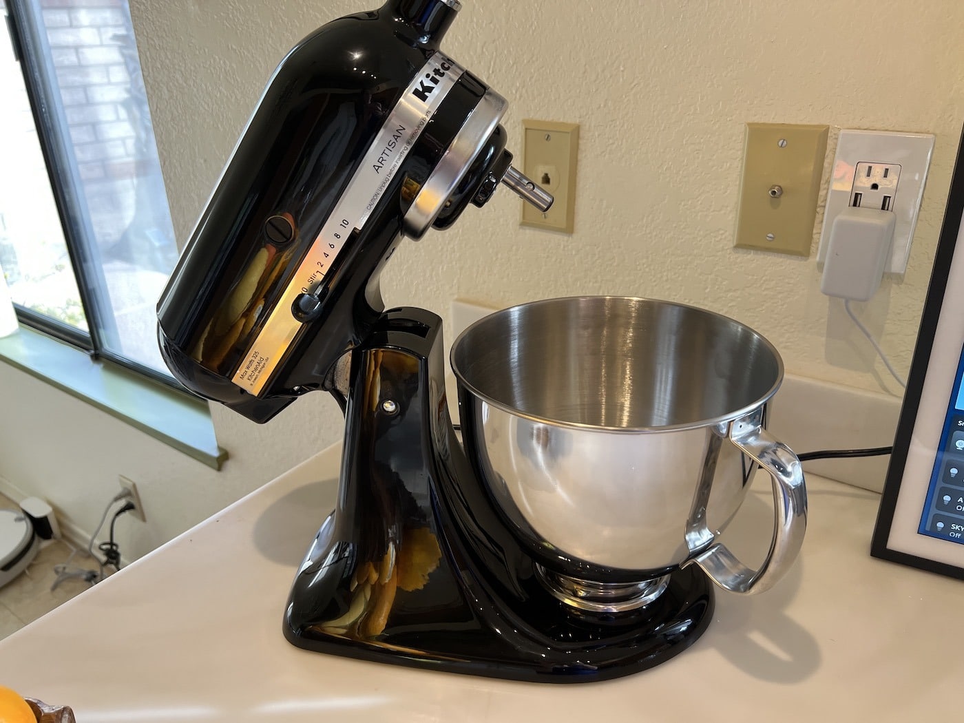 kitchenaid stand mixer vs aucma, review