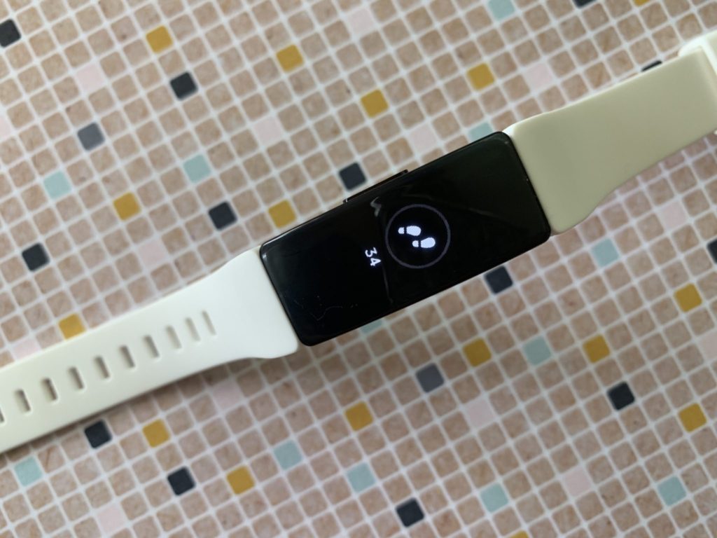 fitbit, inspire HR, heart rate, tracker, fitness, activity, review, how to