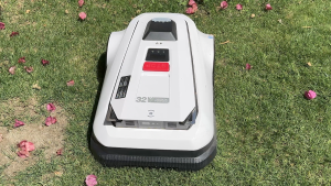 Overhead view of Ecovacs Goat A2500.