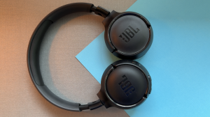 JBL Tune 520BT