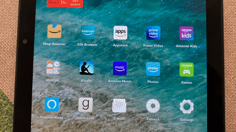 erin,tech,technology,review,blogger,vlogger,canada,usa,america,best,gadget,how to,split screen,amazon,fire,hd,tablet,10,11th gen,generation,split the screen,two windows,two tabs,dual,open two, review, how to, best, worth it, price, screen, bright, battery, last, faster, lag, laggy, slow, cheap, durable