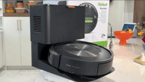 Irobot roomba, vacuum, robot, new, review, how, j7, j7+, plus