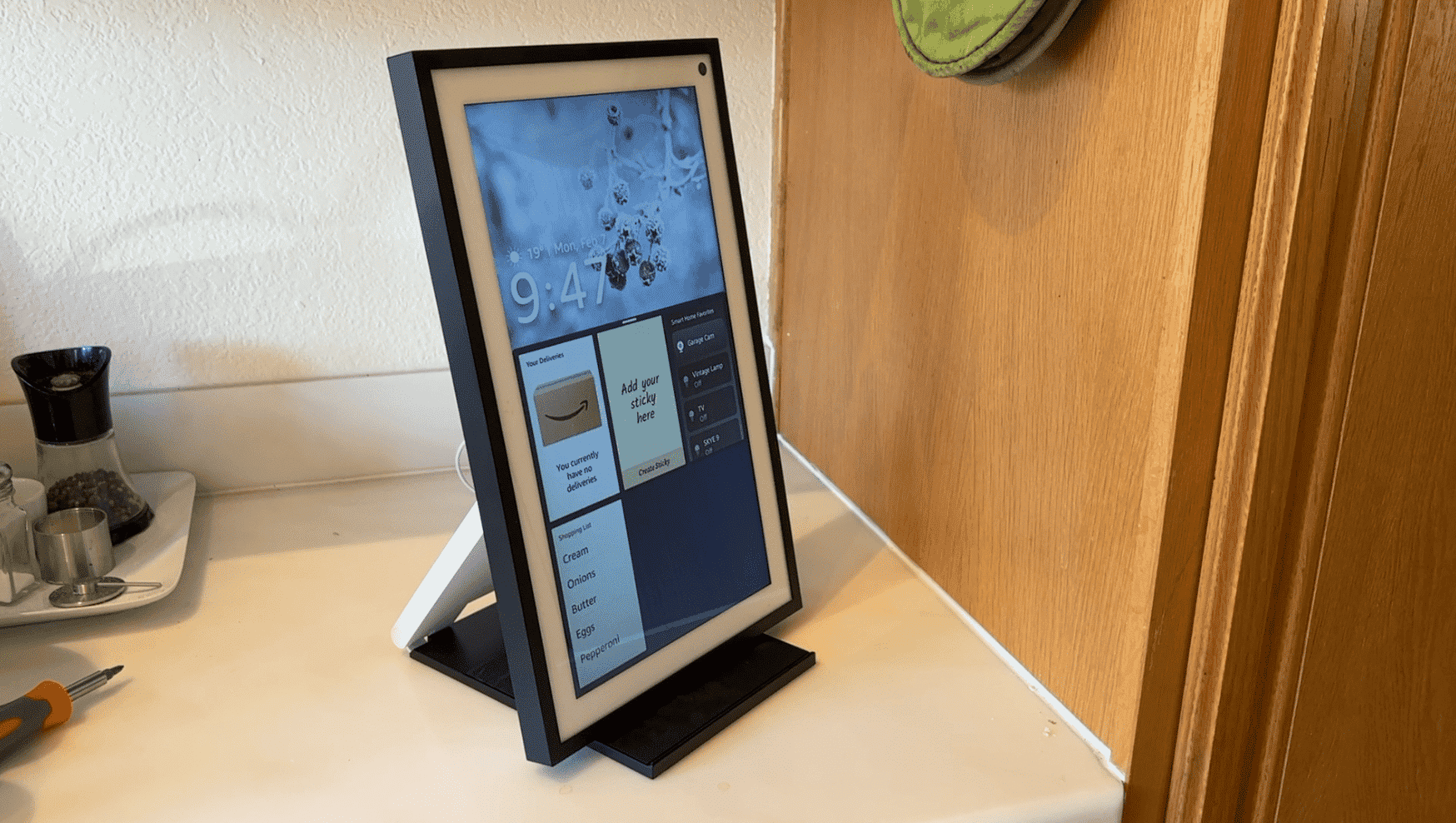 how to choose, sanus stand, for echo show 15