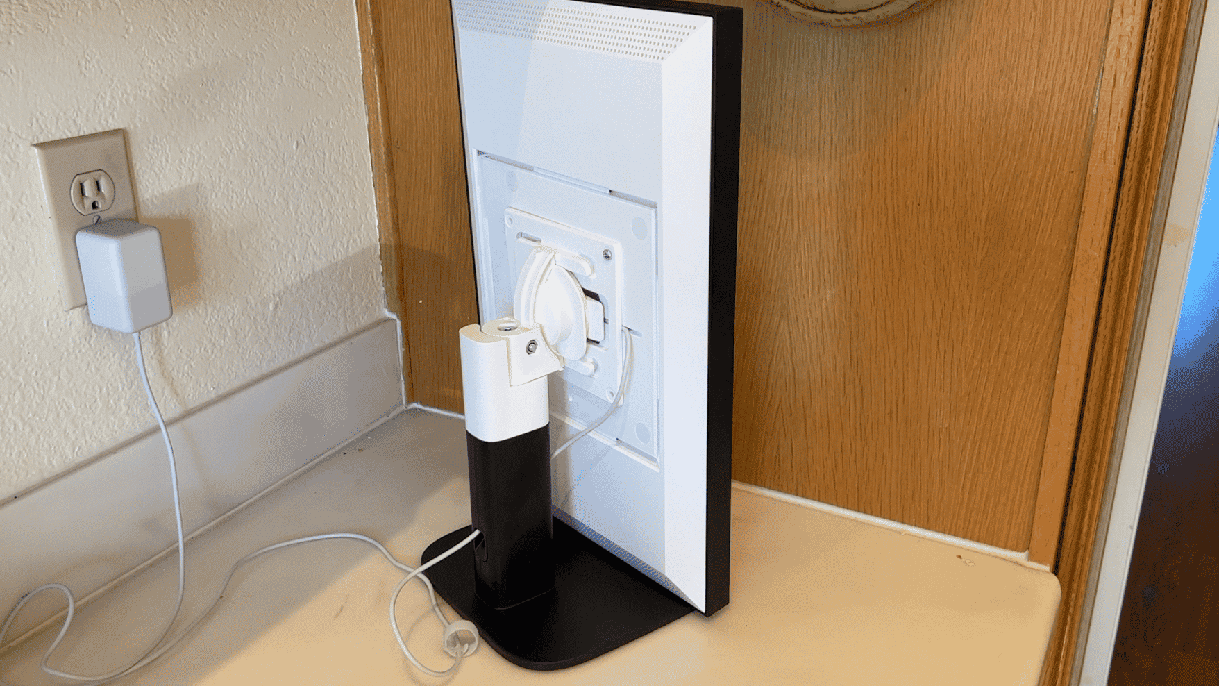 how to choose, sanus stand, for echo show 15